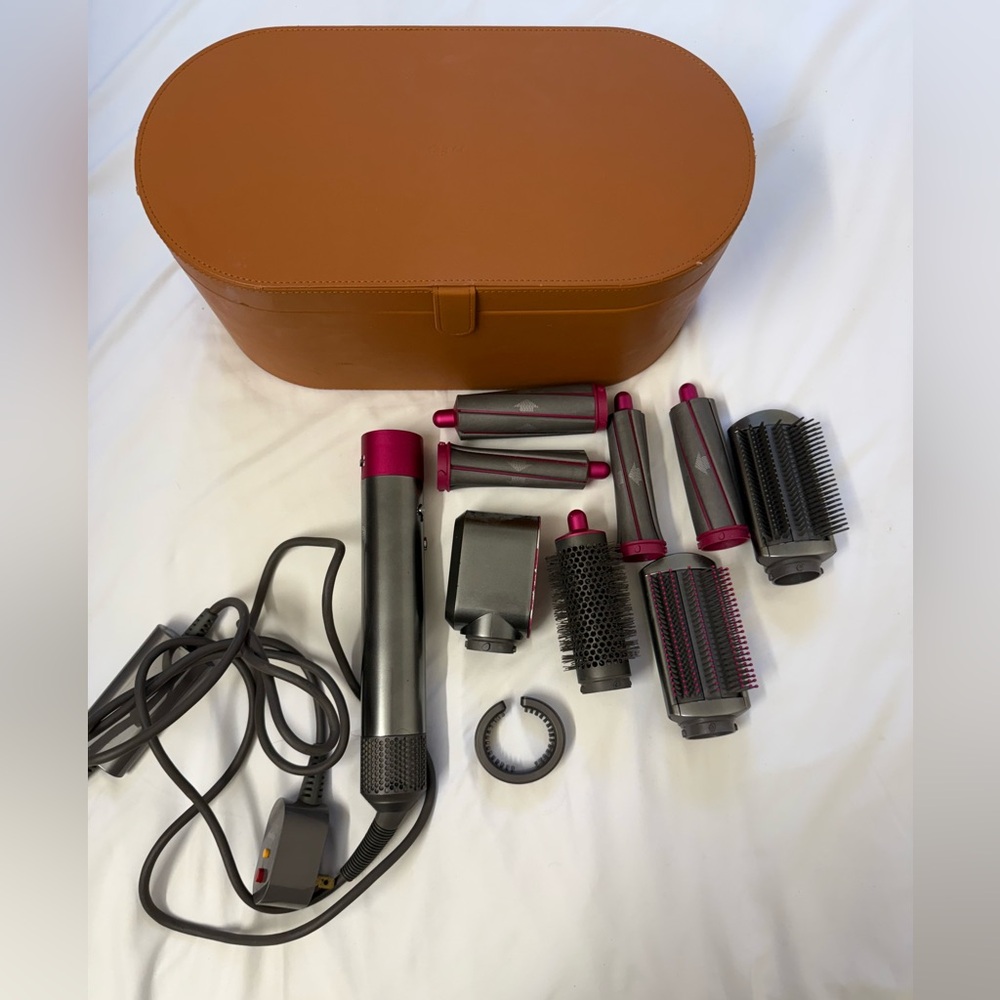 Dyson Air Wrap Set with Leather Case